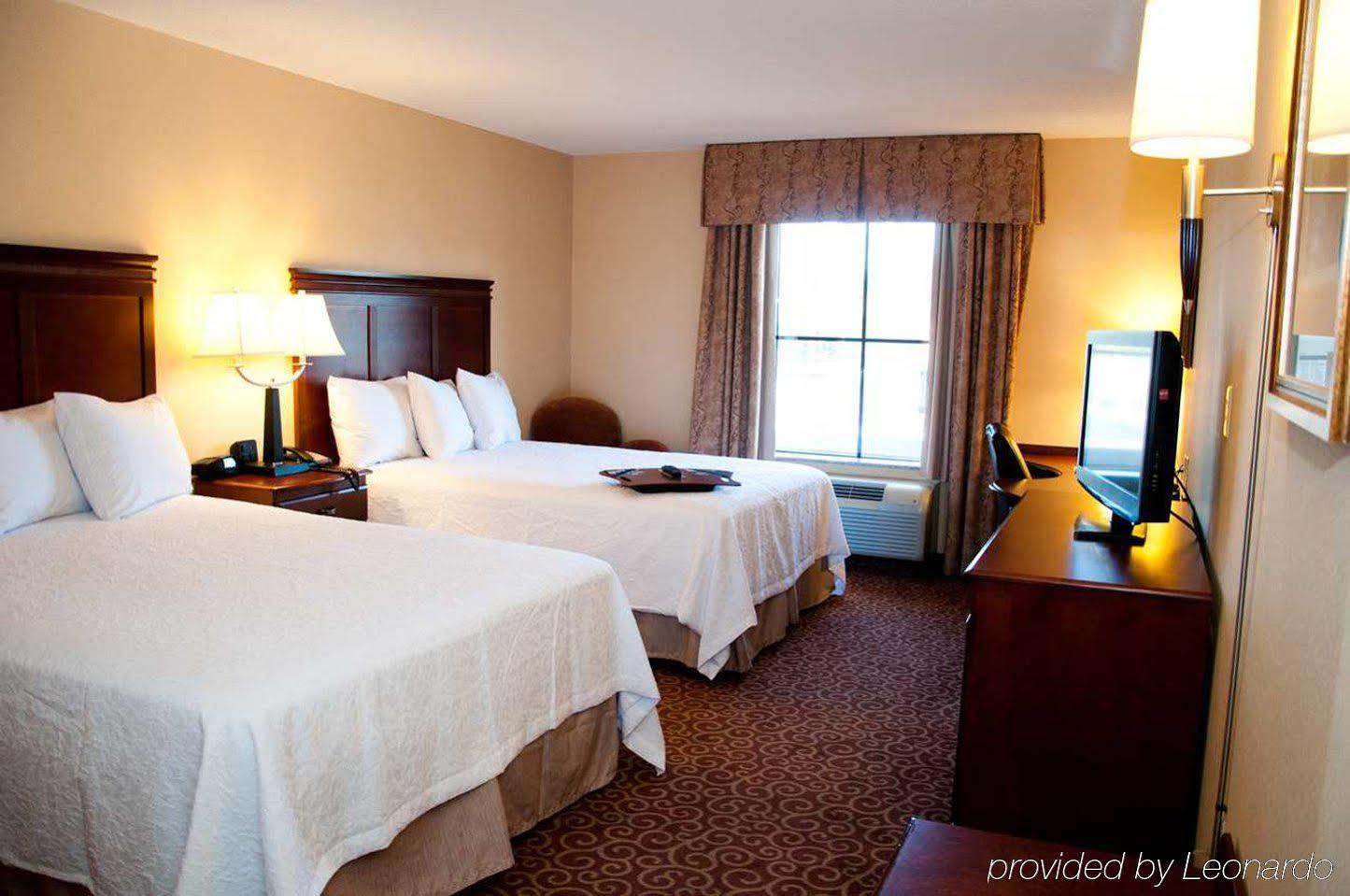 Hampton Inn East Windsor Exterior foto