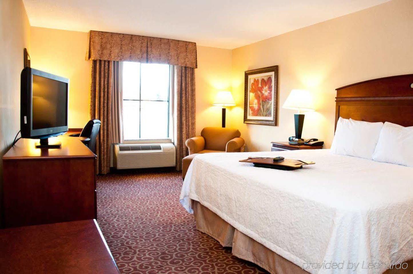 Hampton Inn East Windsor Exterior foto
